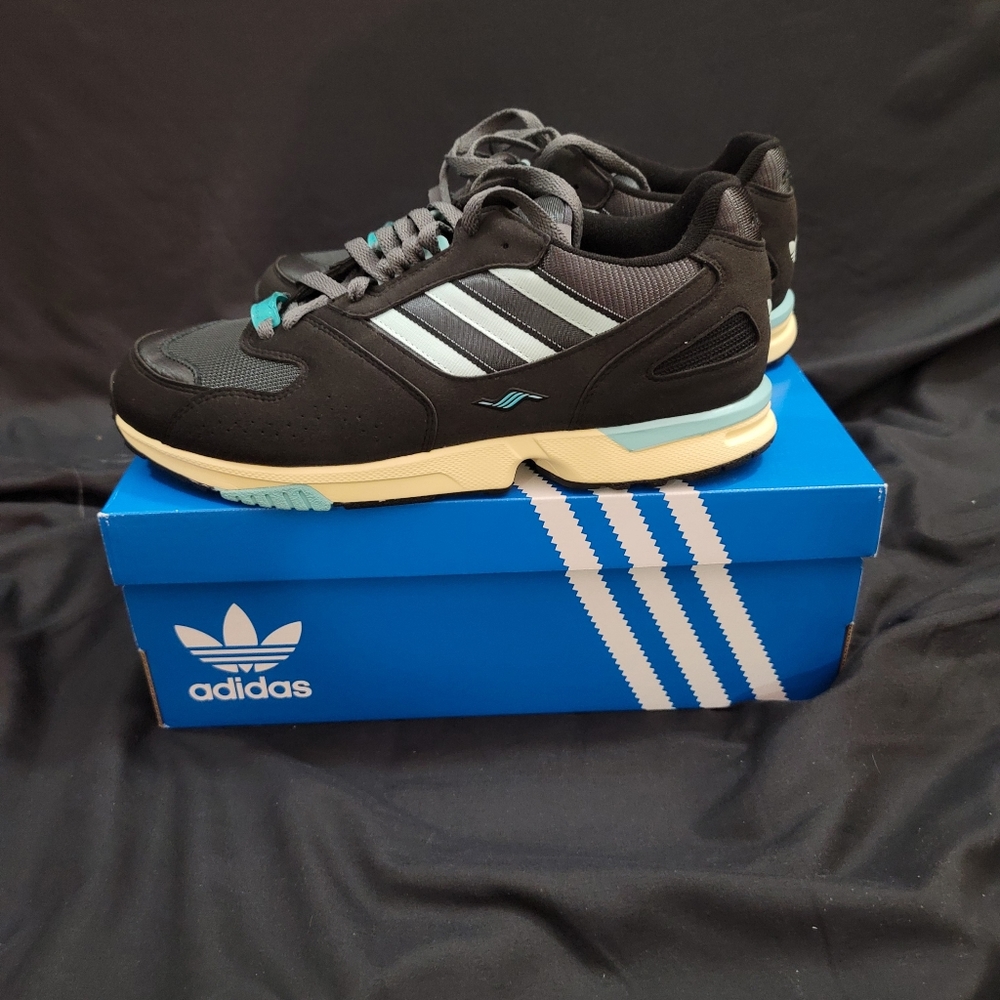 Adidas ZX 4000